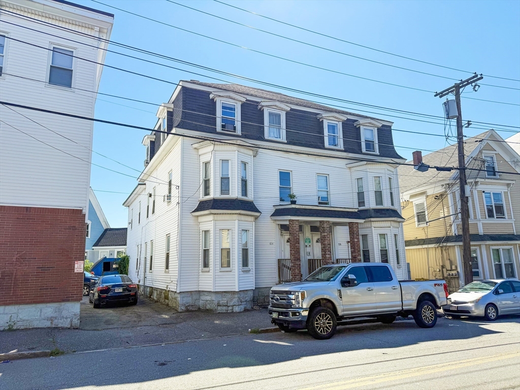 834 Central St