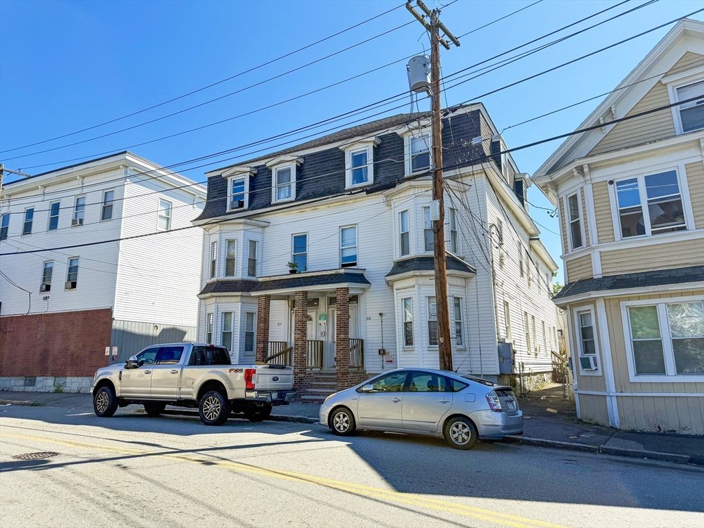 834 Central St