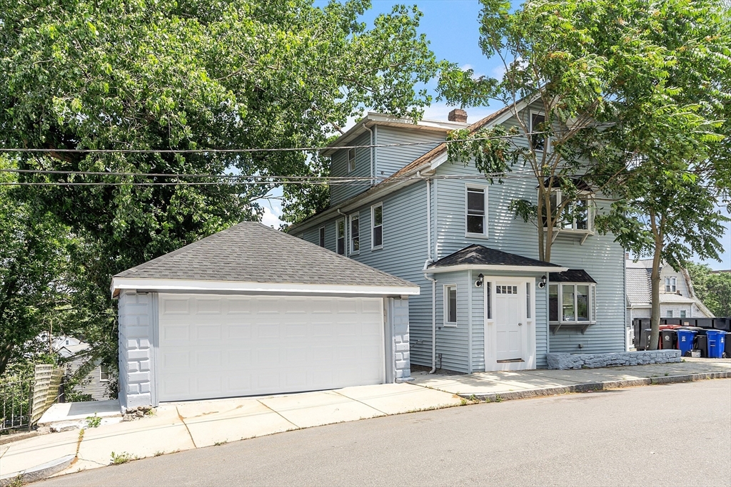 15 Mount Washington Ave