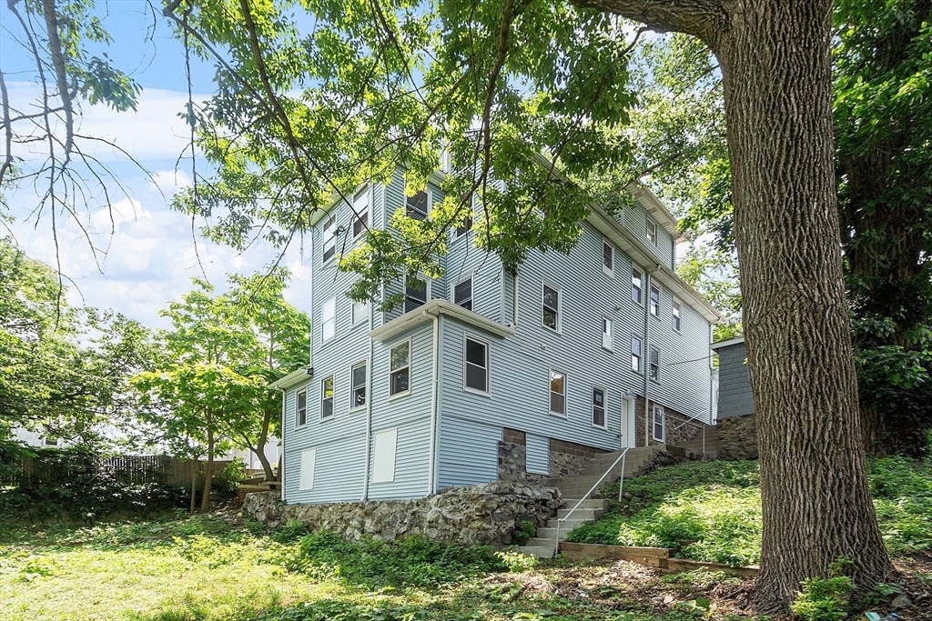 15 Mount Washington Ave