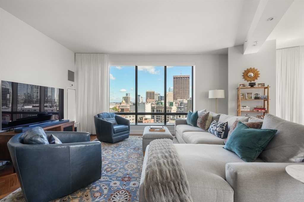 1 Avery St 19D FURN