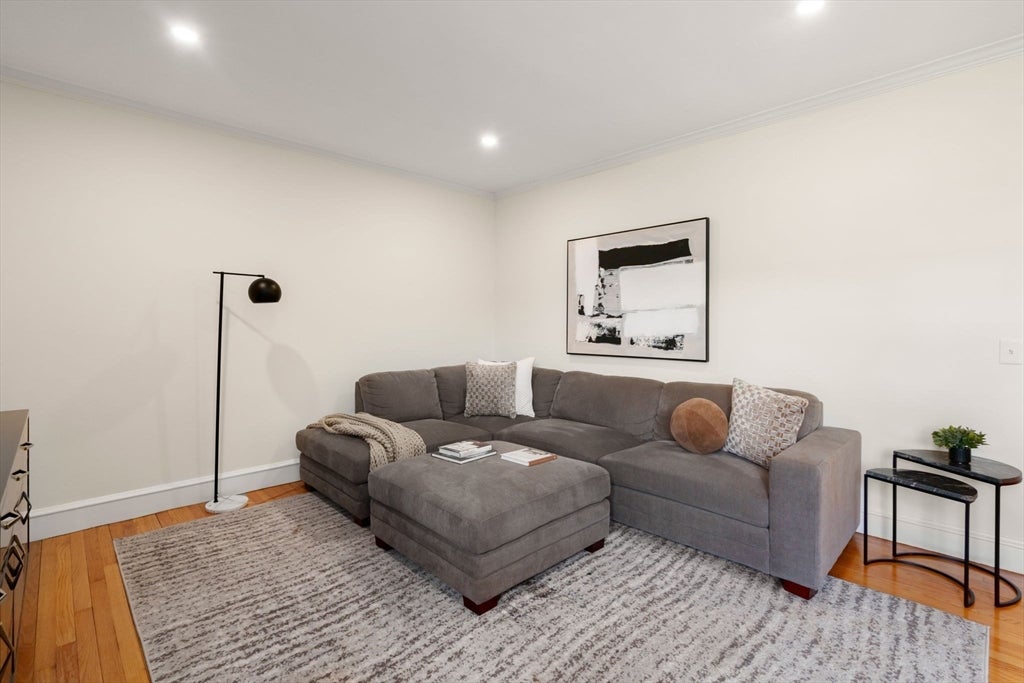 15 Monmouth Court #5, Brookline, MA, 15 Monmouth Court #5, Brookline, MA Photo #4