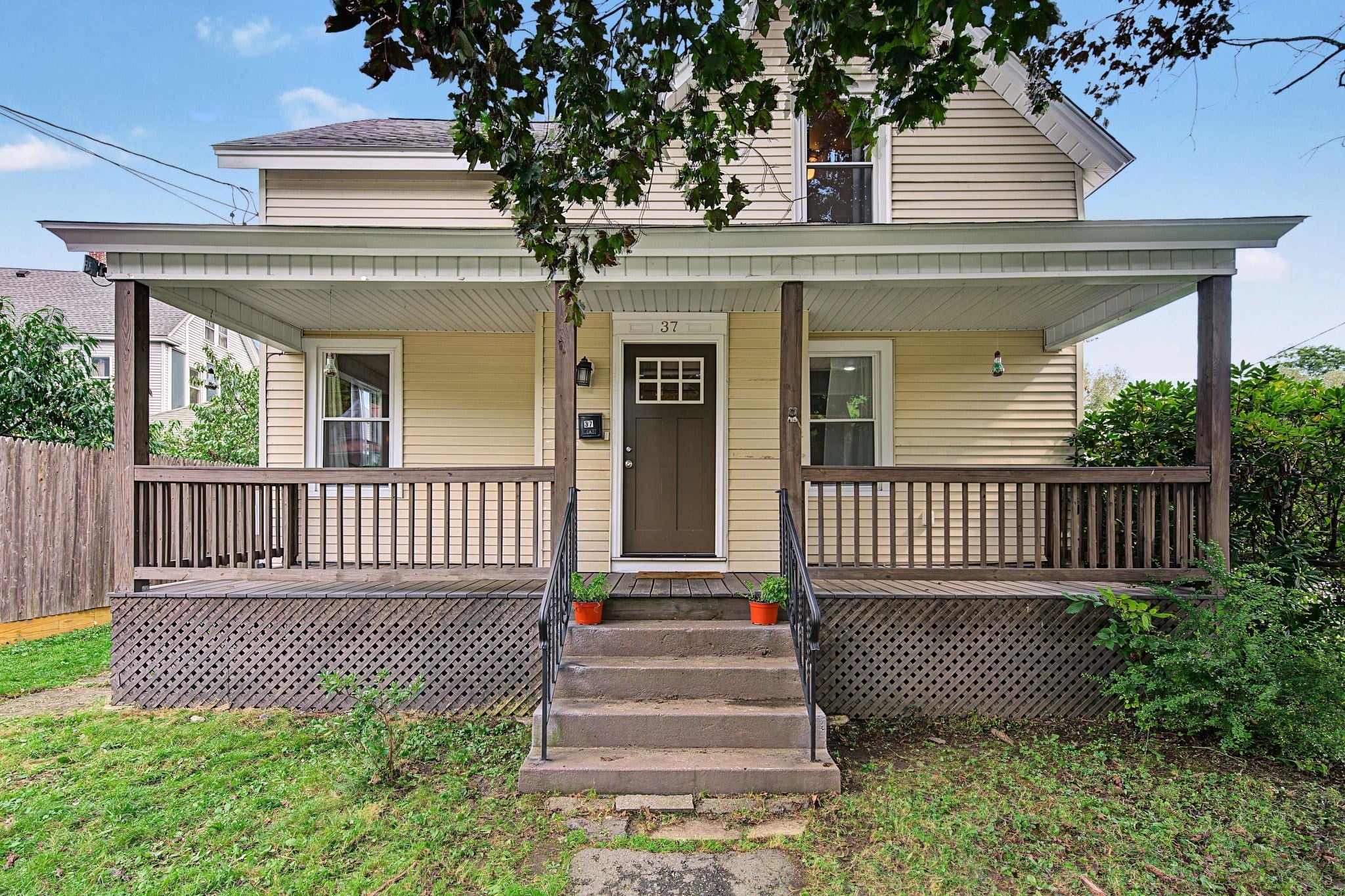 37 Elm St, Greenfield, MA, 37 Elm St, Greenfield, MA Photo #2