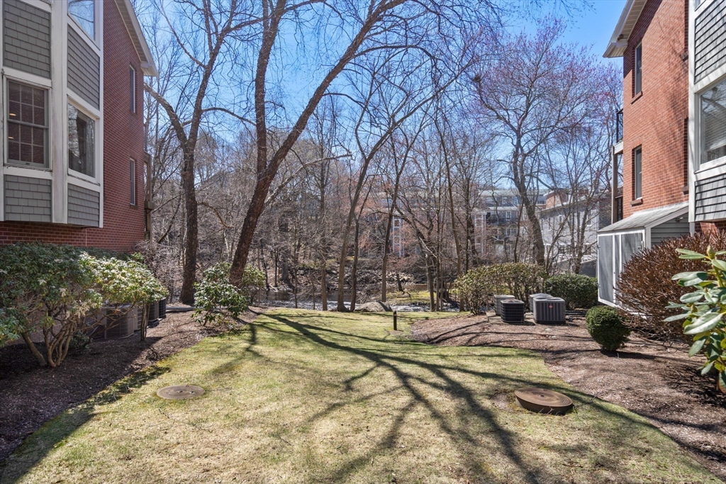 20 N Stone Mill Dr 1026