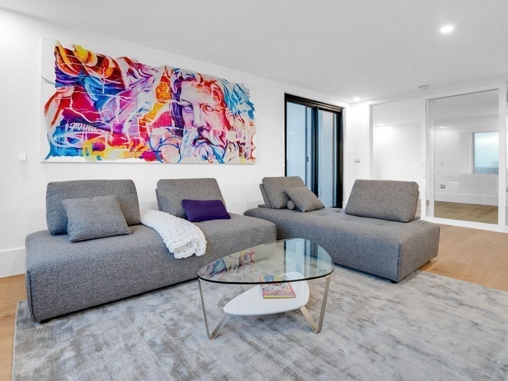 65 E India Row Penthouse B