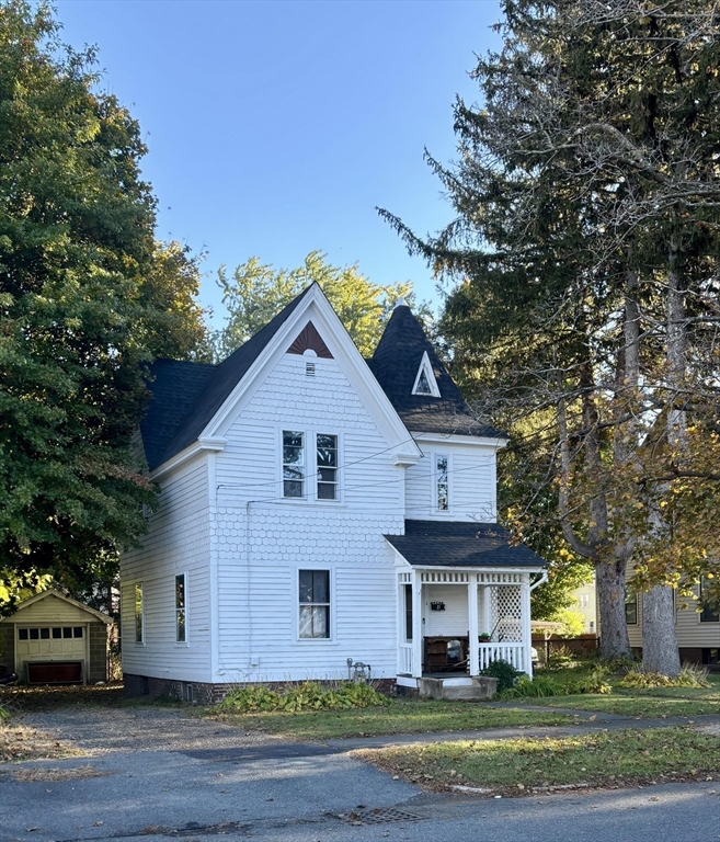 4 Columbia St