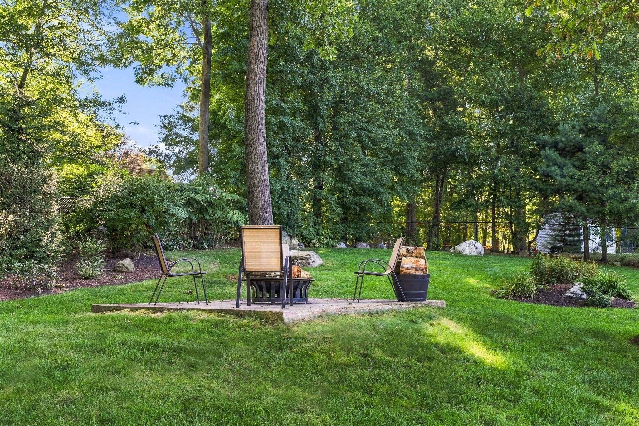 4 Kristin Ln, Canton, MA Photo #12