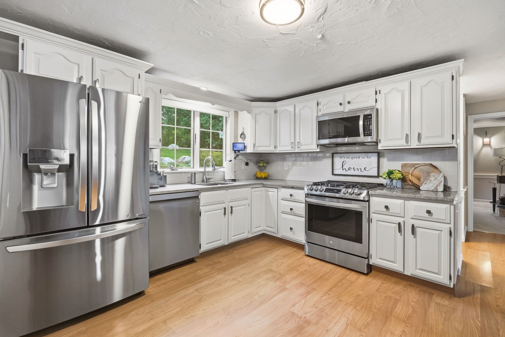 4 Kristin Ln, Canton, MA Photo #24