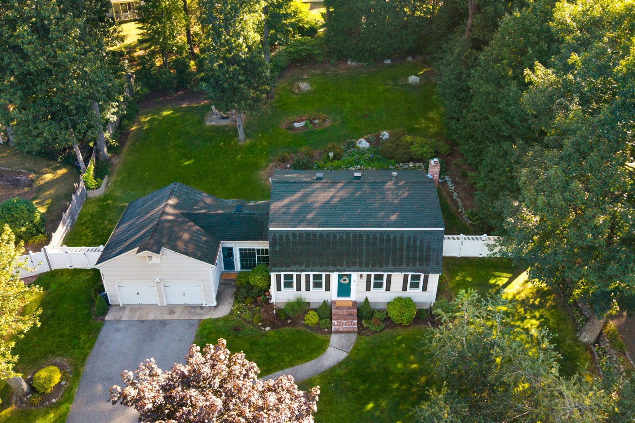 4 Kristin Ln