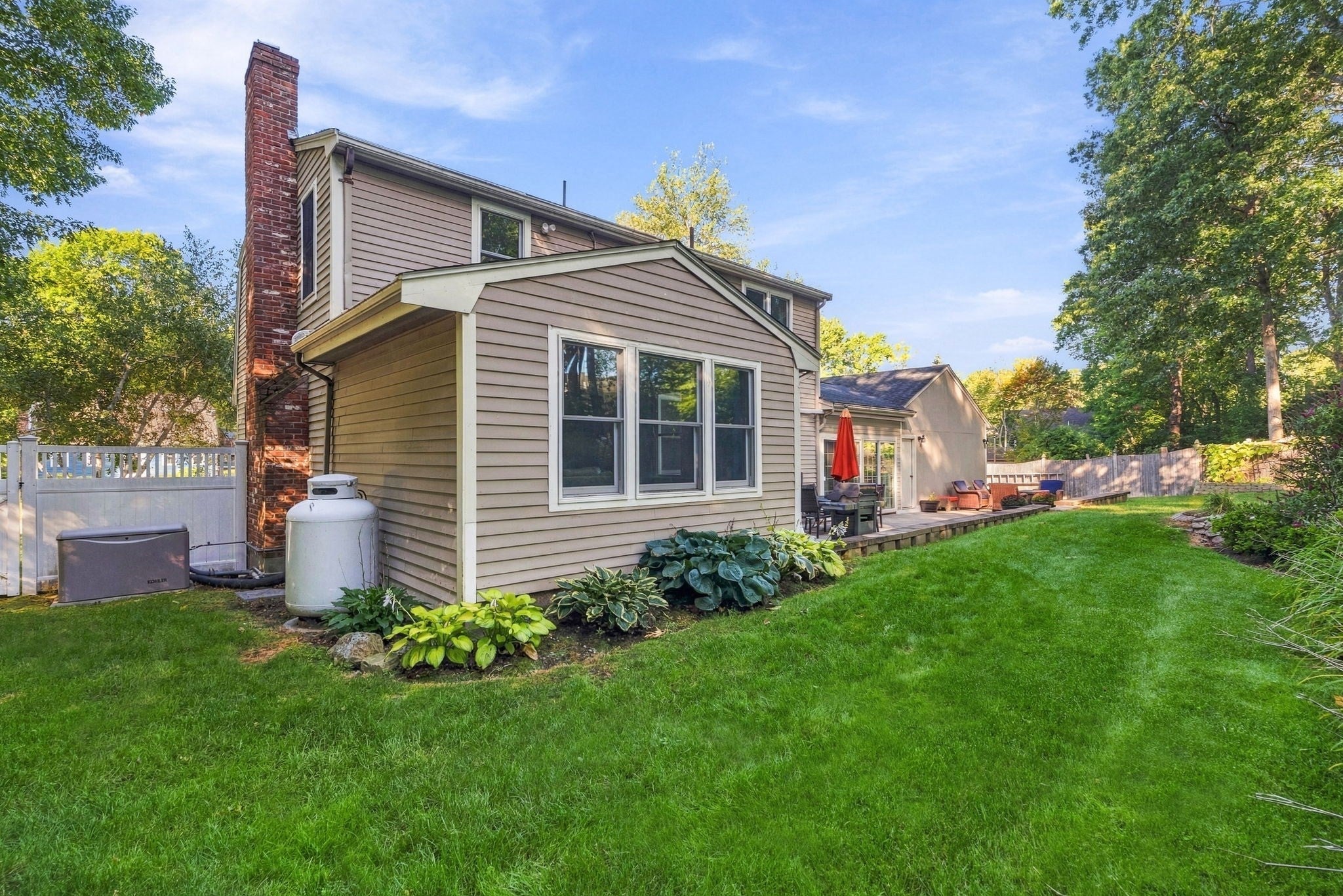 4 Kristin Ln, Canton, MA Photo #8