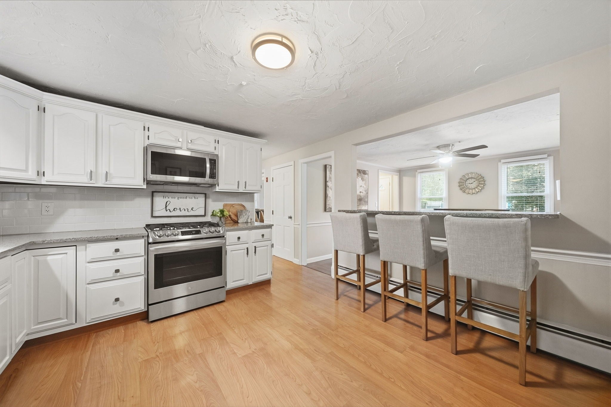 4 Kristin Ln, Canton, MA Photo #22