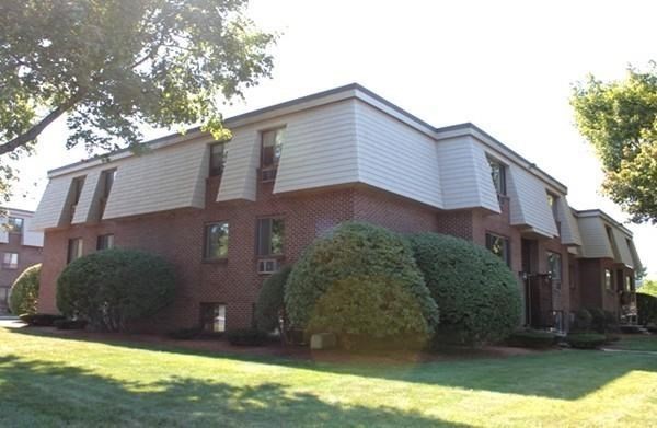 9 Hallmark Gardens 6