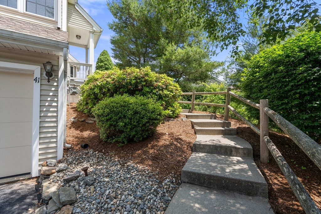 41 Edward Drive 41