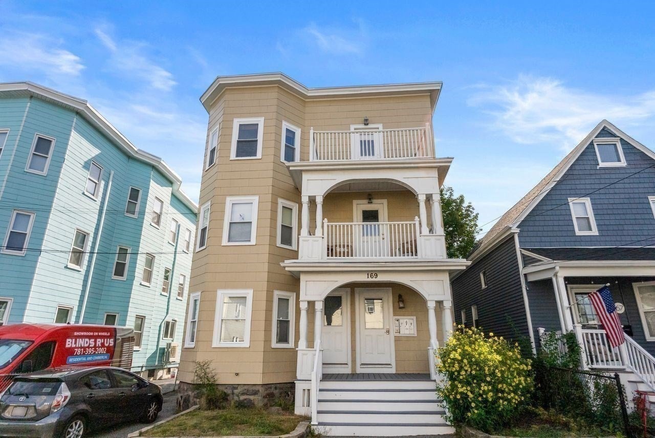 169 Sheridan Ave 3, Medford MA 02155