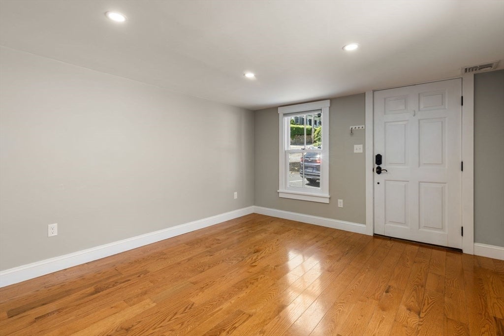 69 North St #69, Hingham, MA, 69 North St #69, Hingham, MA Photo #4
