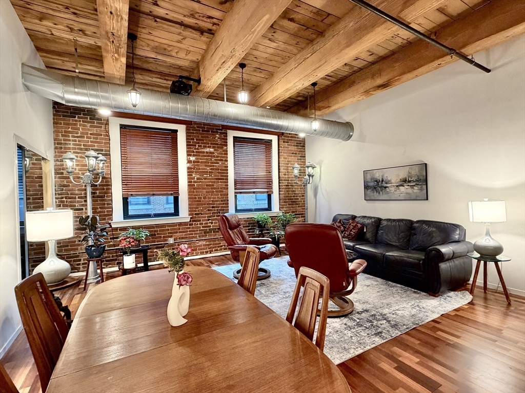 9 West Broadway 404