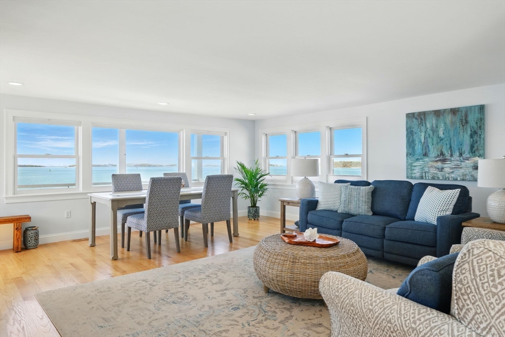 119 Fort Point Rd