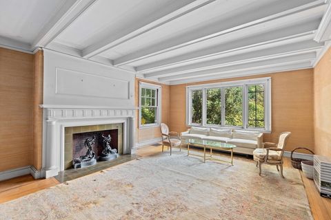 Single Family Residence in Brookline MA 278 Clinton Rd 3.jpg