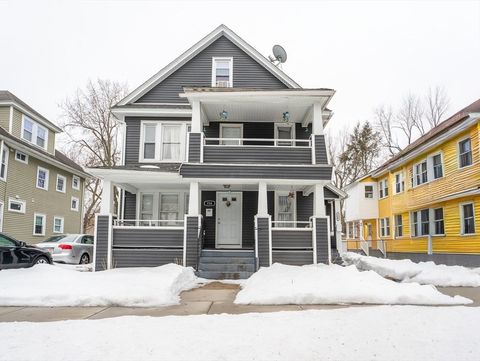 Photo of 158-160 Oak Grove Ave, Springfield, MA 01109 (MLS # 73487925)