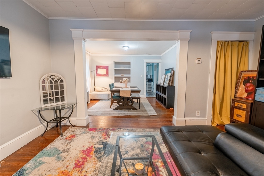 158-160 Oak Grove Ave