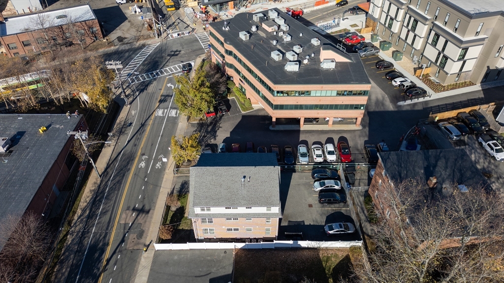 287 Everett St #1, Boston, MA Photo #7