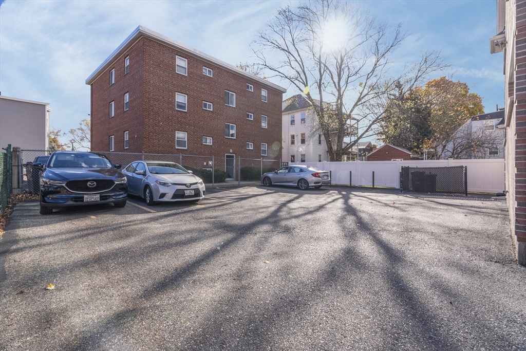 287 Everett St #1, Boston, MA Photo #27