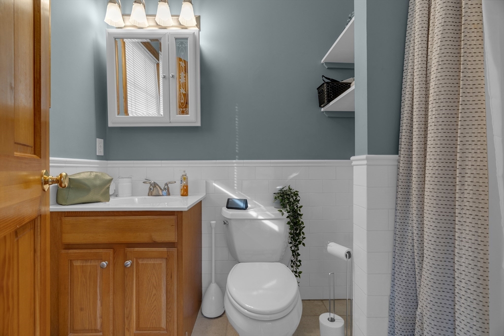 287 Everett St #1, Boston, MA Photo #16