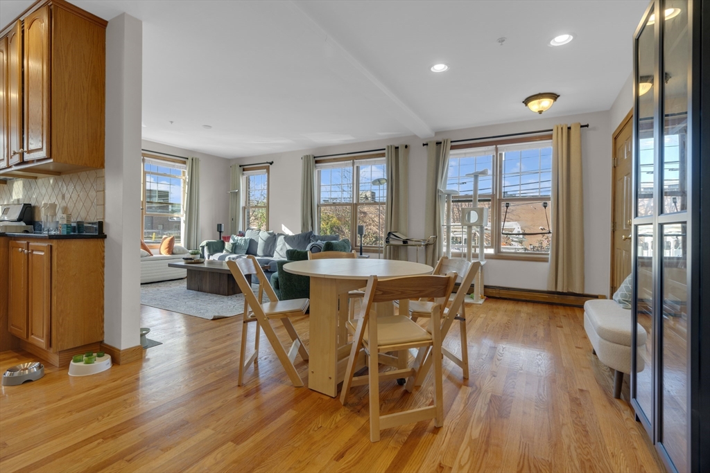 287 Everett St #1, Boston, MA Photo #11