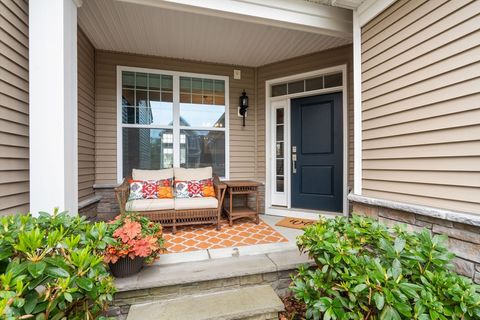 Photo of 65 Glen Ellen Blvd #65, Millis, MA 02054 (MLS # 73519533)