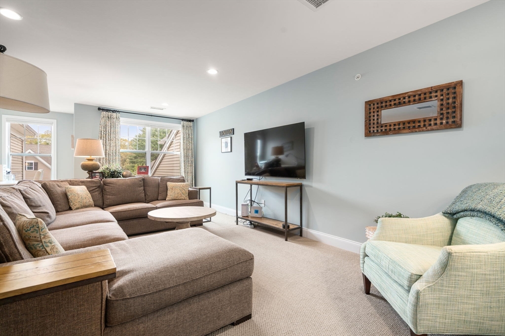 65 Glen Ellen Blvd #65, Millis, MA Photo #21