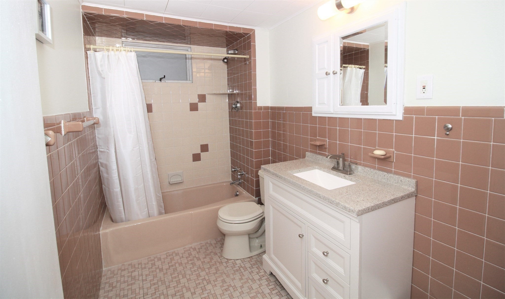 16 Playstead Rd #2, Boston, MA Photo #17