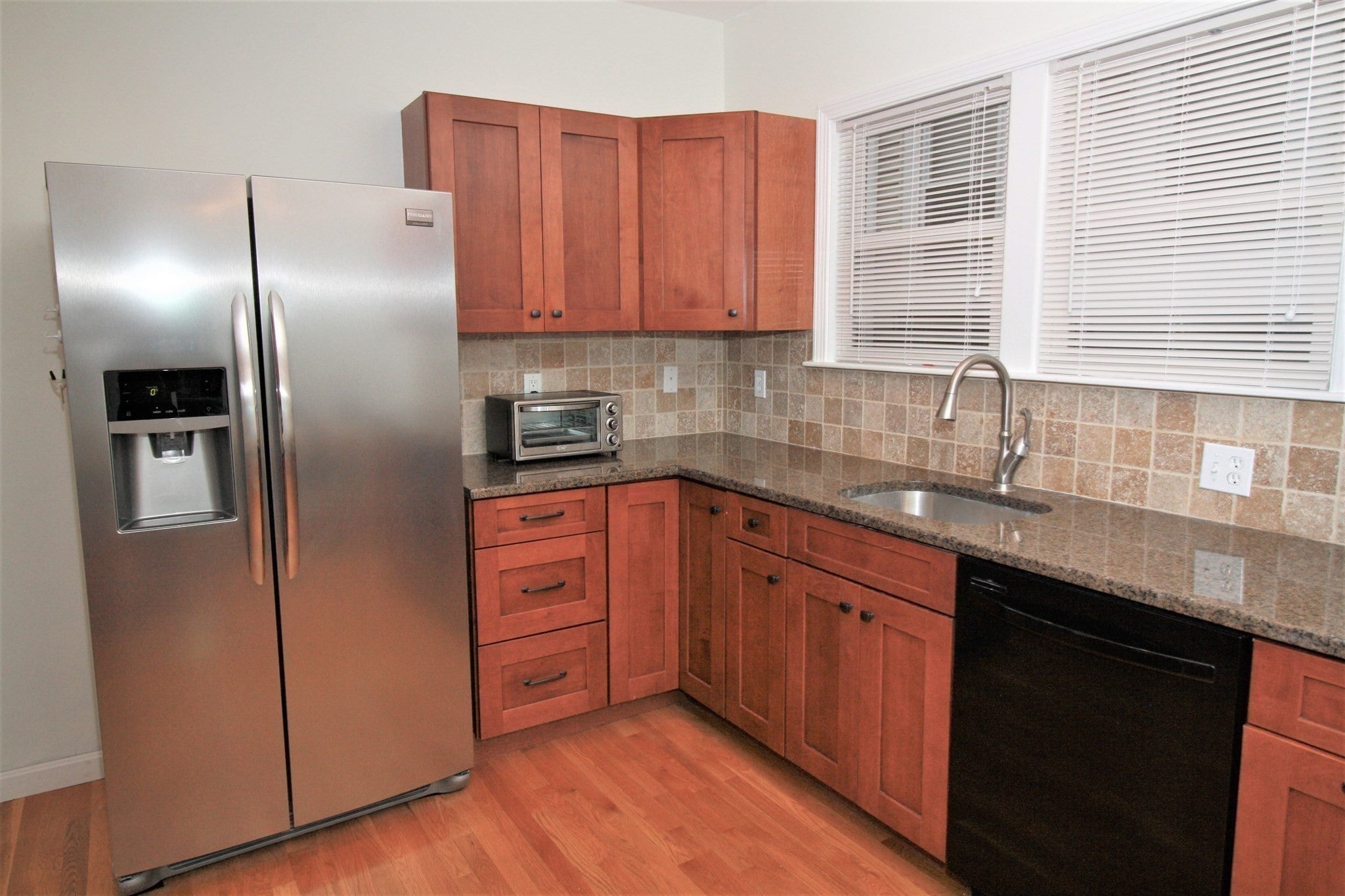 16 Playstead Rd #2, Boston, MA Photo #6