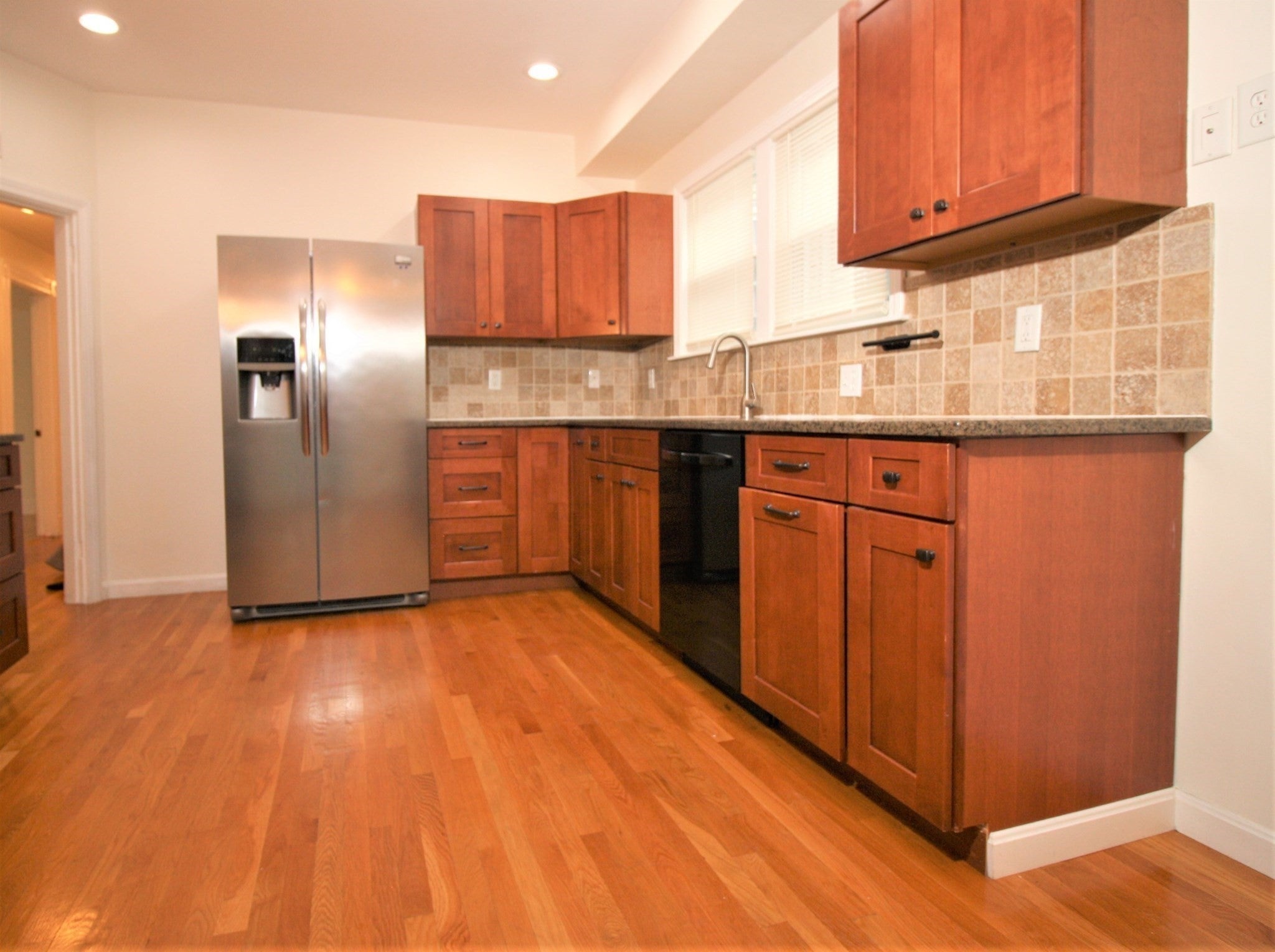 16 Playstead Rd #2, Boston, MA Photo #3