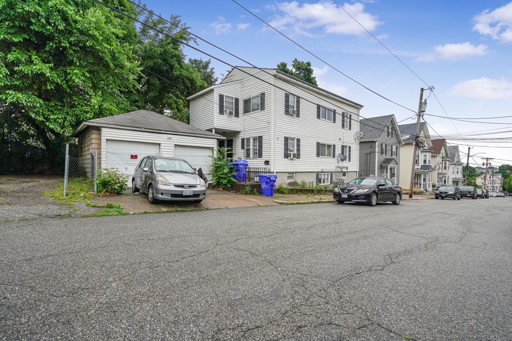39 Highland St