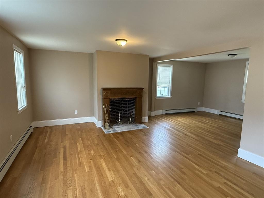 60 Chapin St