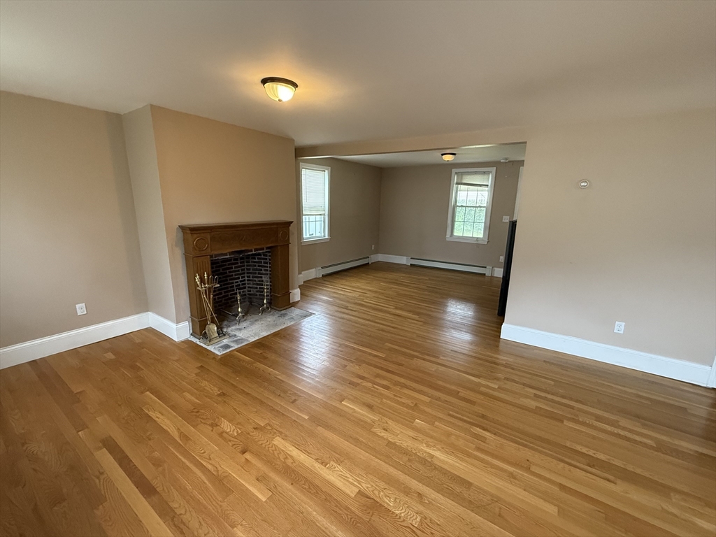 60 Chapin St
