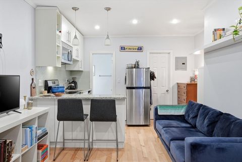 Photo of 227 Marlborough St #2, Boston, MA 02116 (MLS # 73495523)