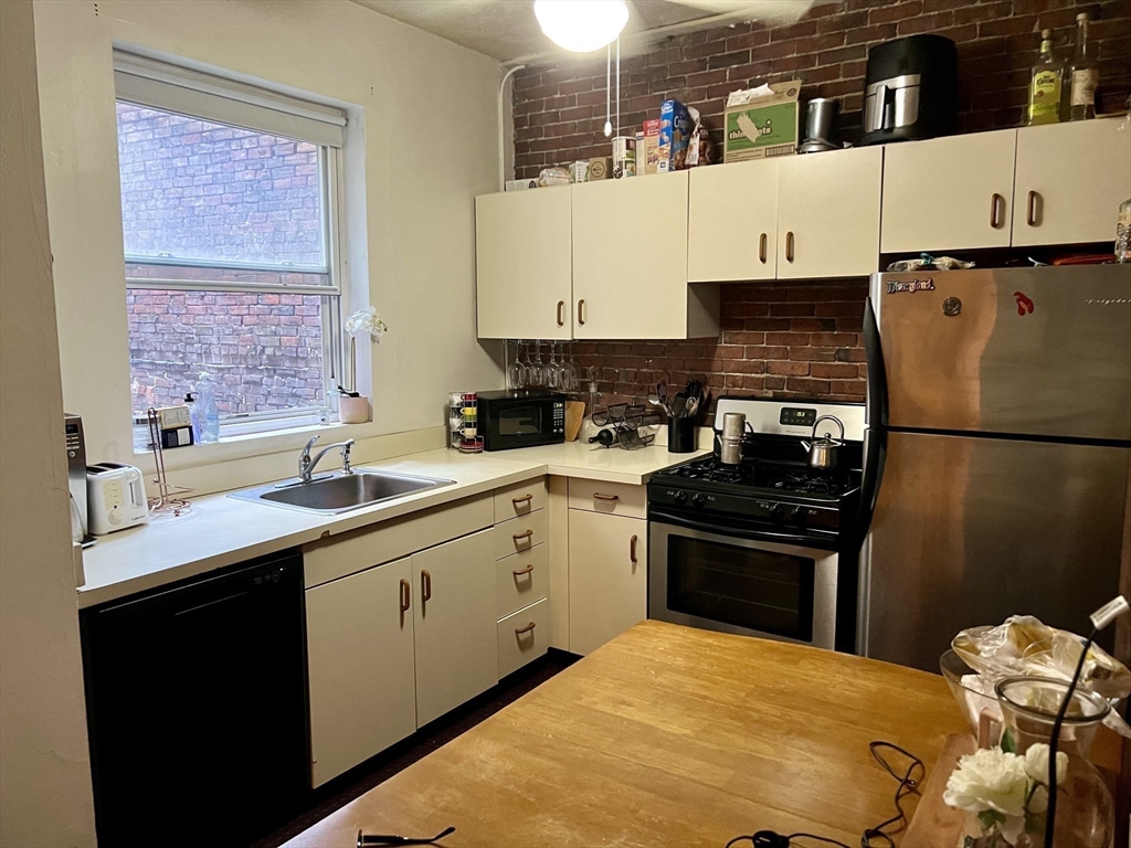 7 Unity Street 4