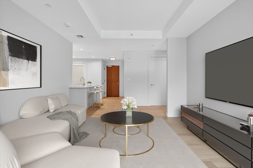 133 Seaport Blvd U1017