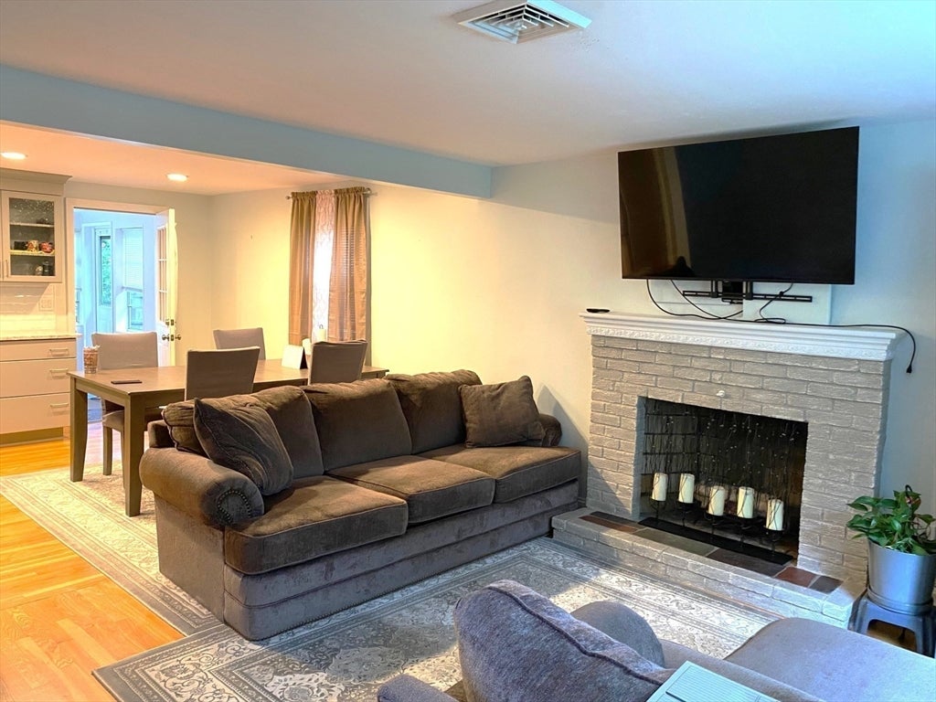 12 Welsford St, Brockton, MA, 12 Welsford St, Brockton, MA Photo #8