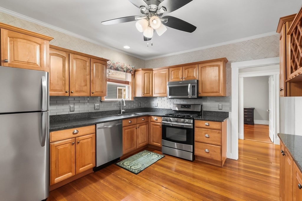 27 Peirce Ave, Everett, MA, 27 Peirce Ave, Everett, MA Photo #14