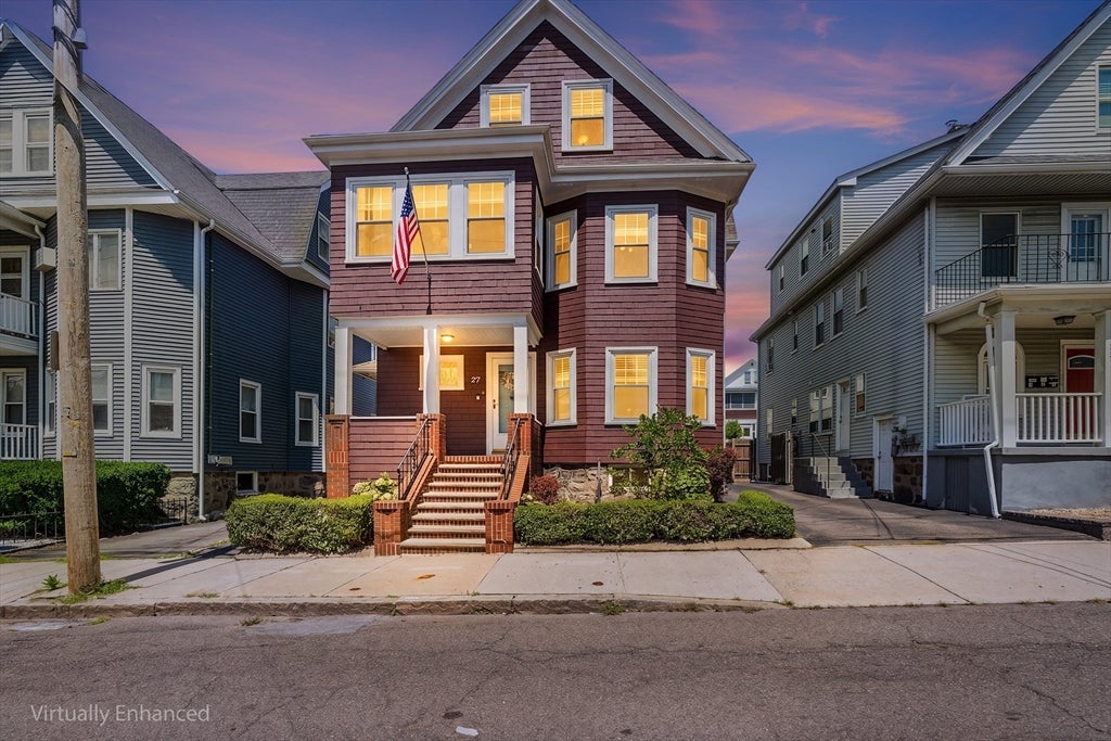 Photo of 27 Peirce Ave, Everett, MA