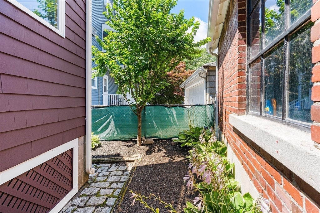 27 Peirce Ave, Everett, MA, 27 Peirce Ave, Everett, MA Photo #32