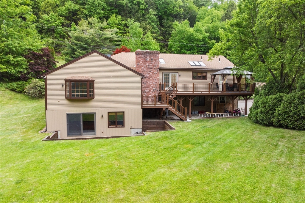 82 Allen Rd