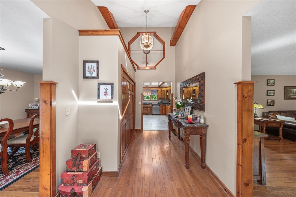 82 Allen Rd