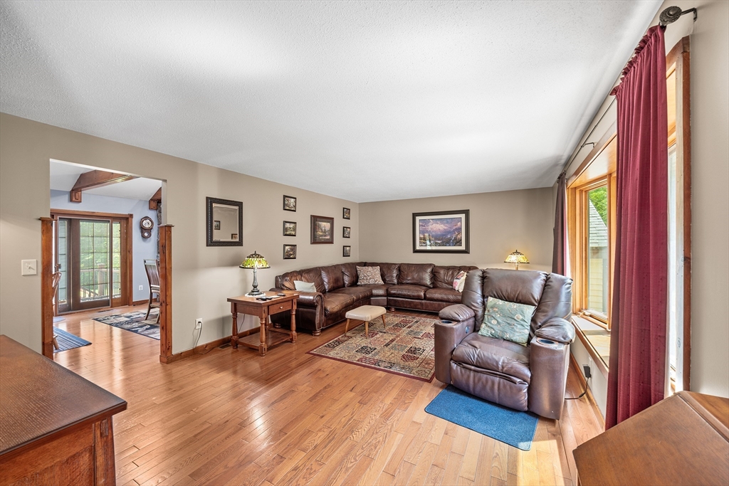 82 Allen Rd