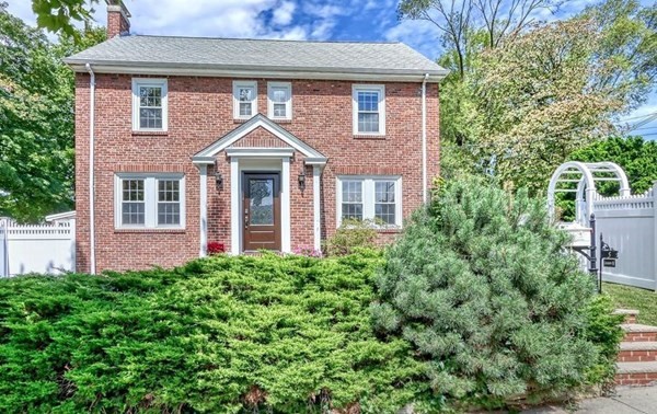5 Grassmere Rd
