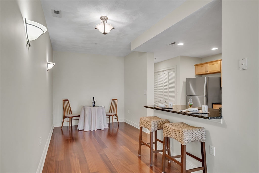 82 Virginia Road 405