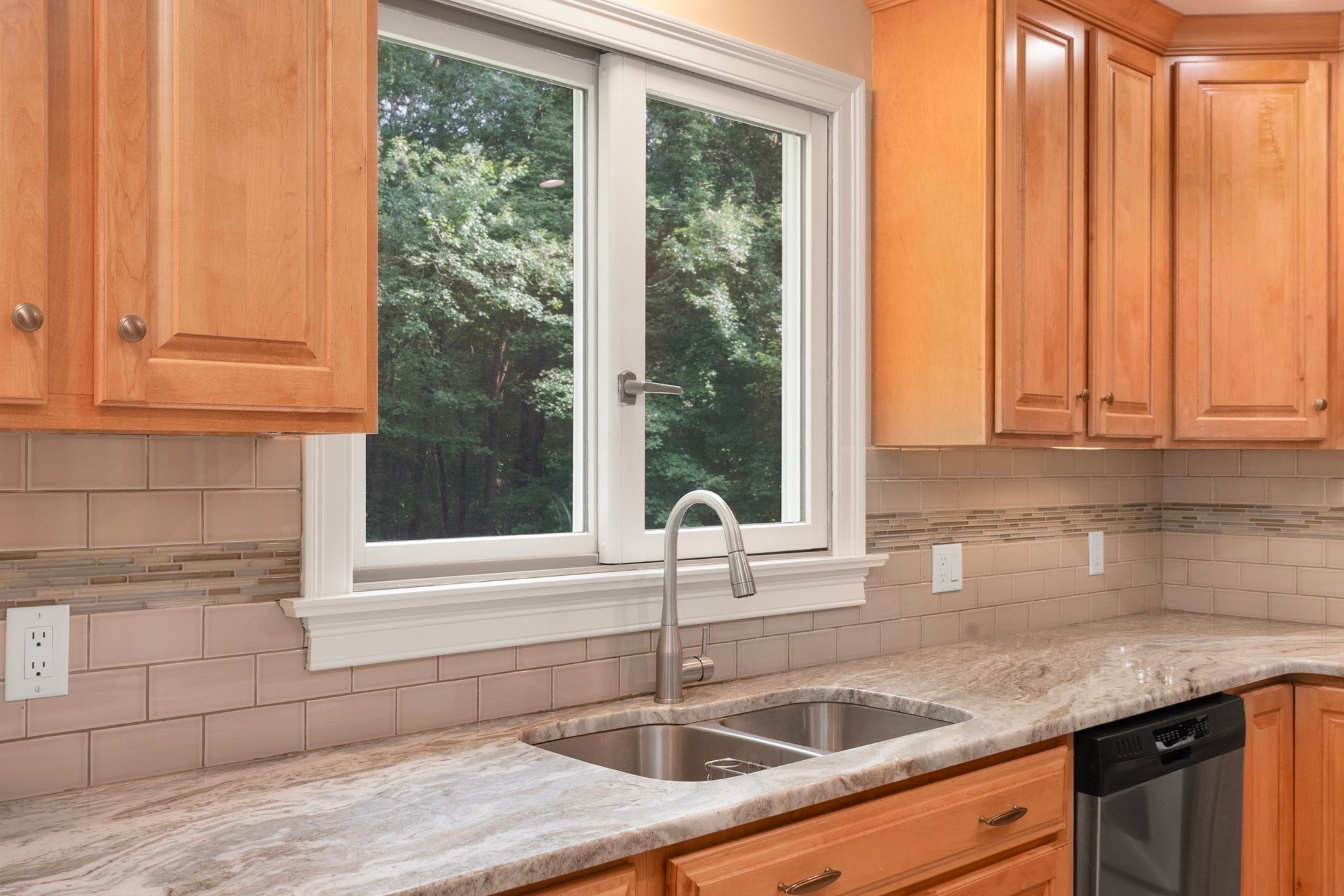 121 Walker St, Seekonk, MA, 121 Walker St, Seekonk, MA Photo #10
