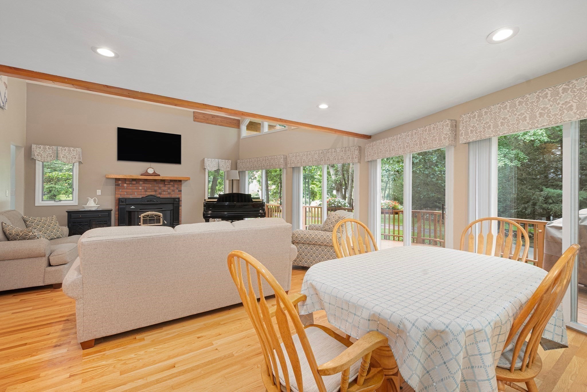 121 Walker St, Seekonk, MA, 121 Walker St, Seekonk, MA Photo #16